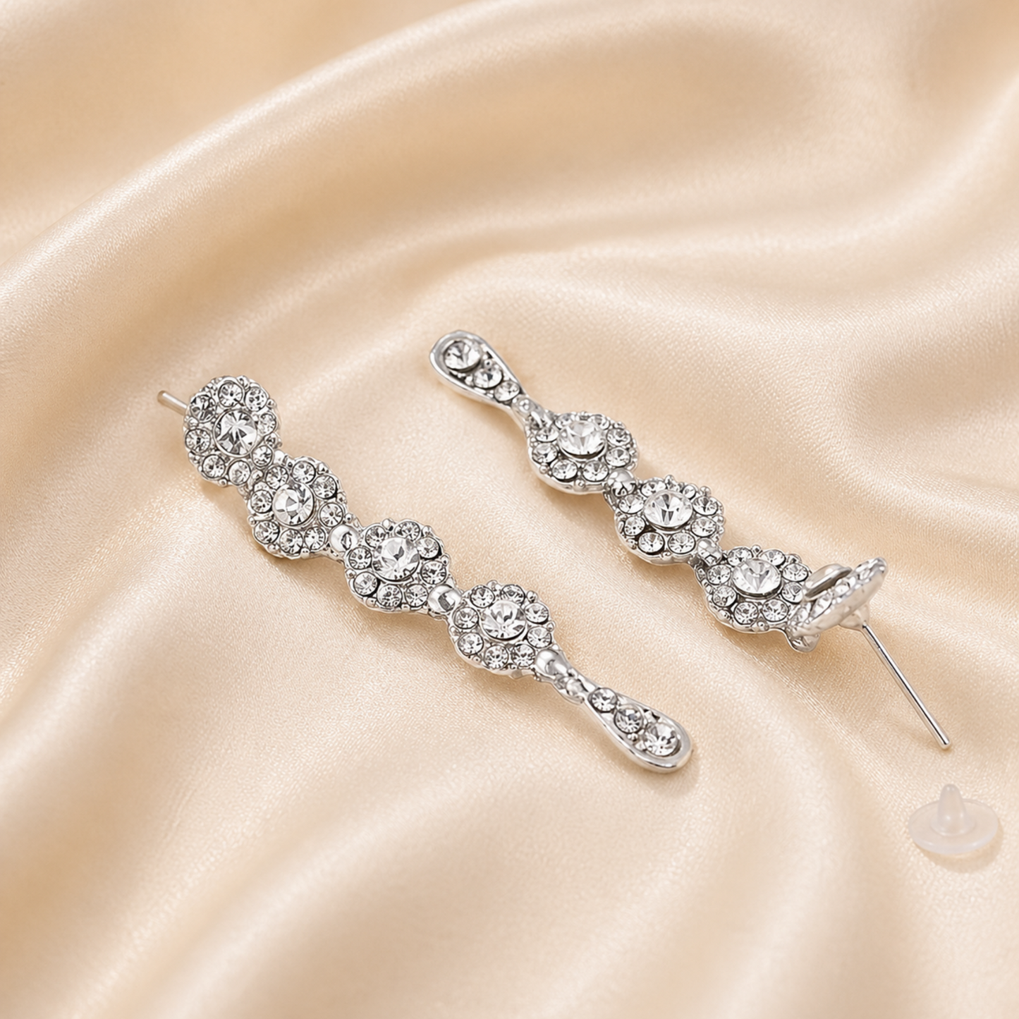 necklace and earring set with repeating round pattern