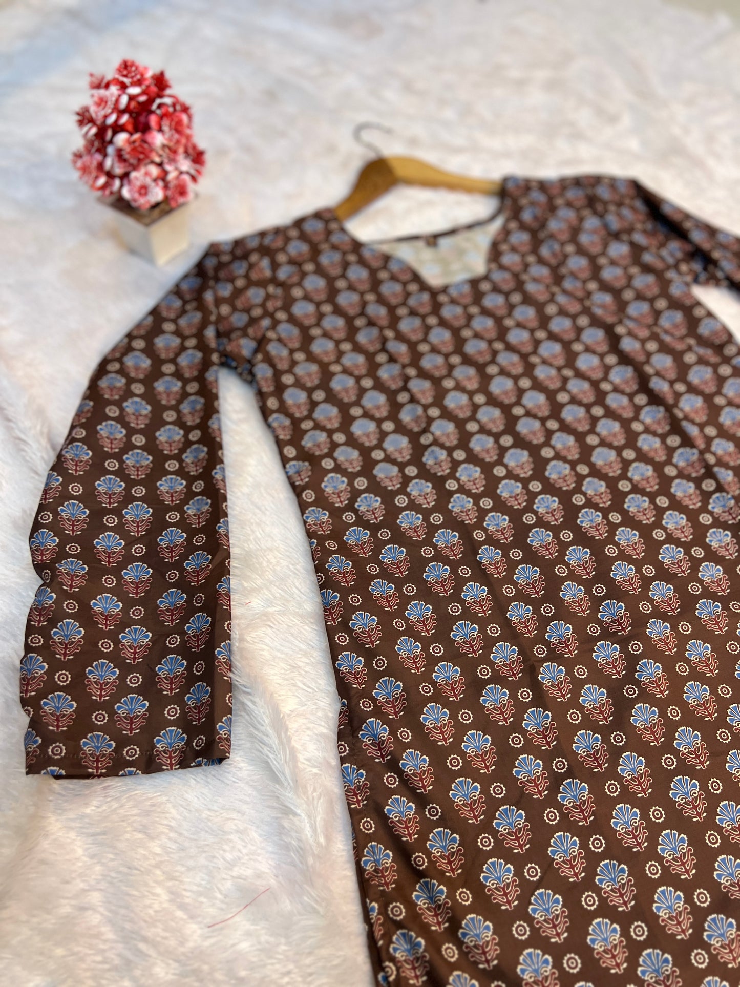 contemporary brown top look for everyday wardrobe