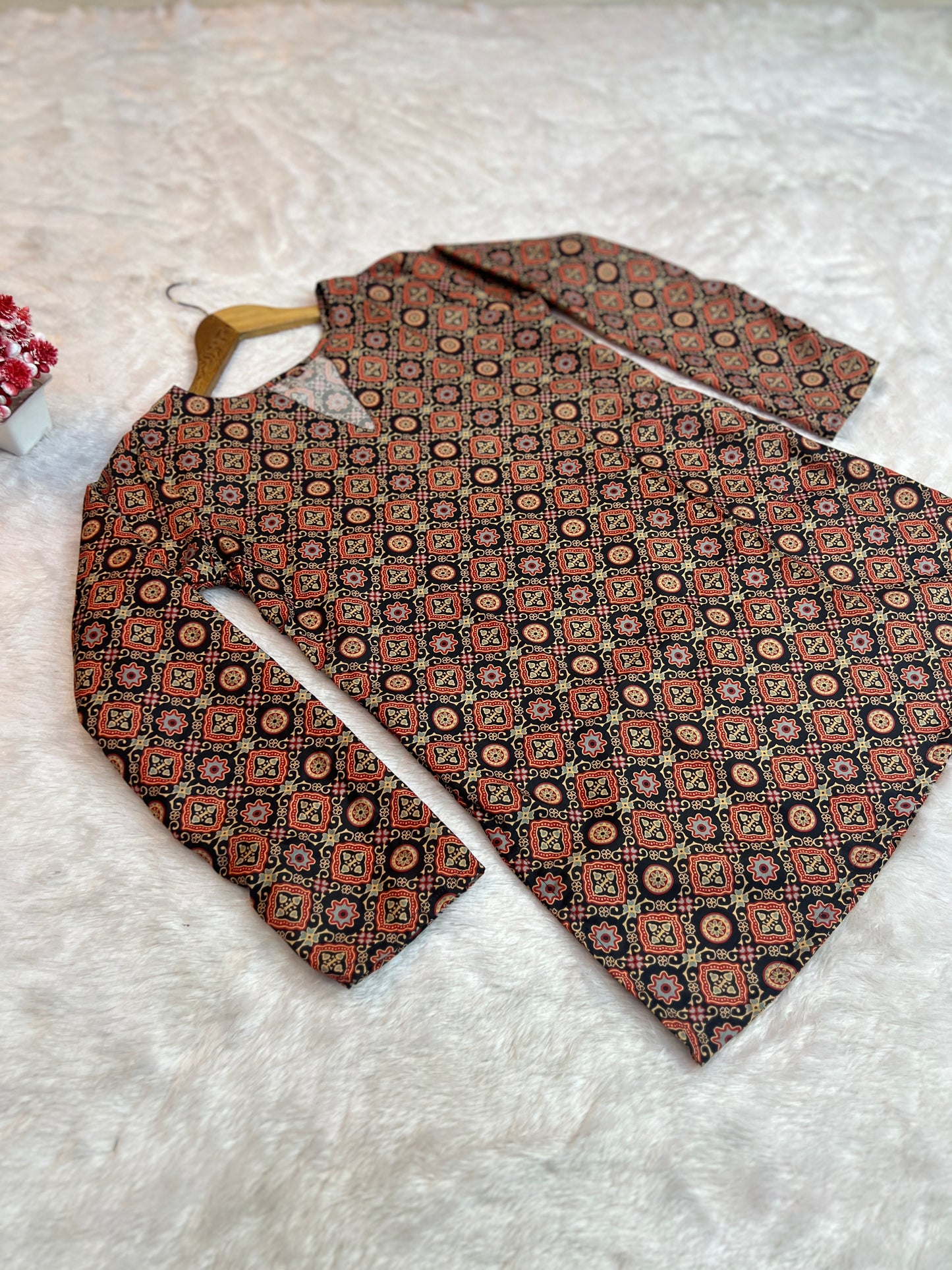rust brown tunic house party outfit inspiration