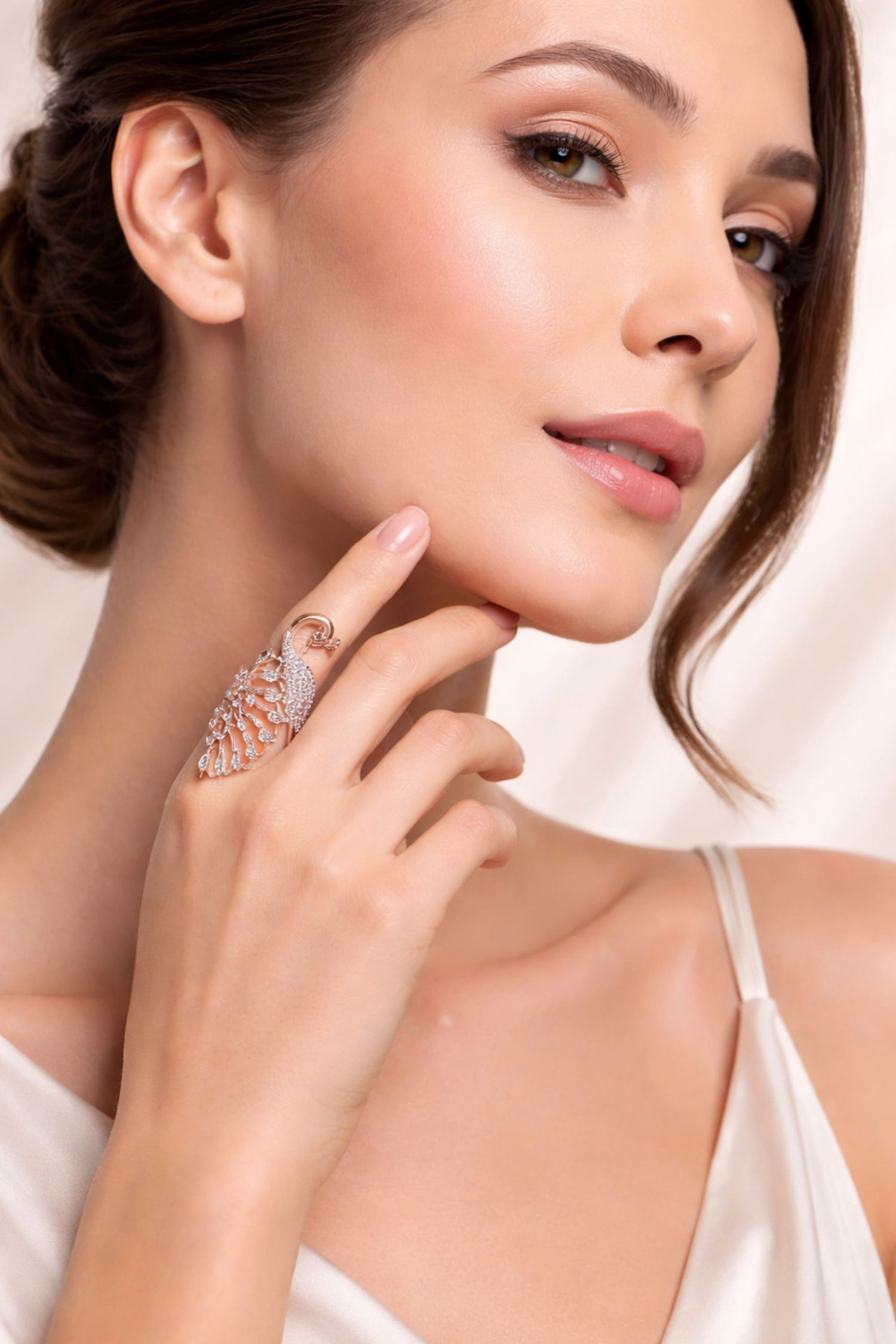 elegant rose gold bird motif ring for women