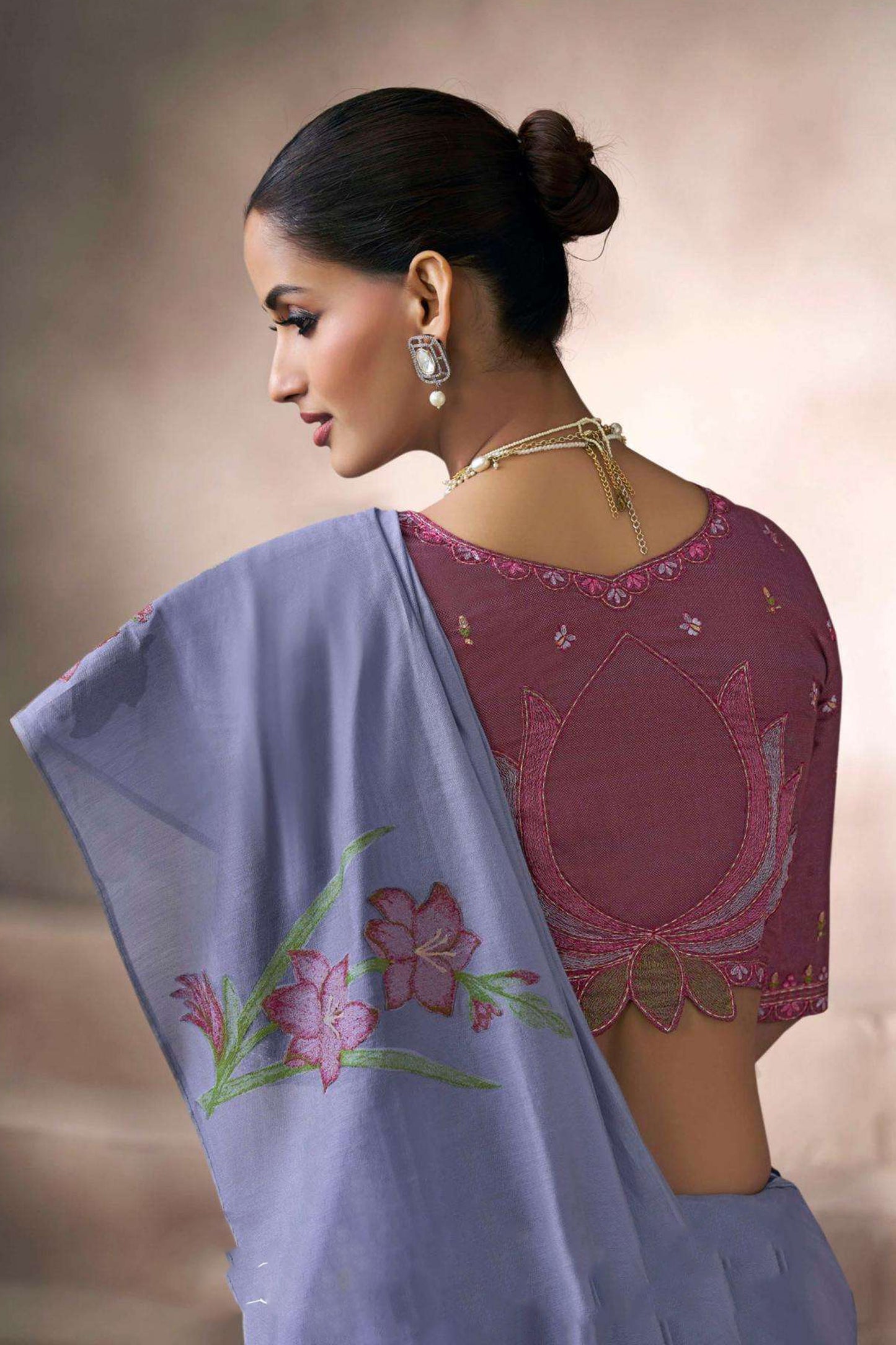 Beautiful Designer Saree With Blouse Wedding-Reception