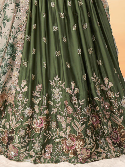 dark-green-lehenga-embroidery-closeup