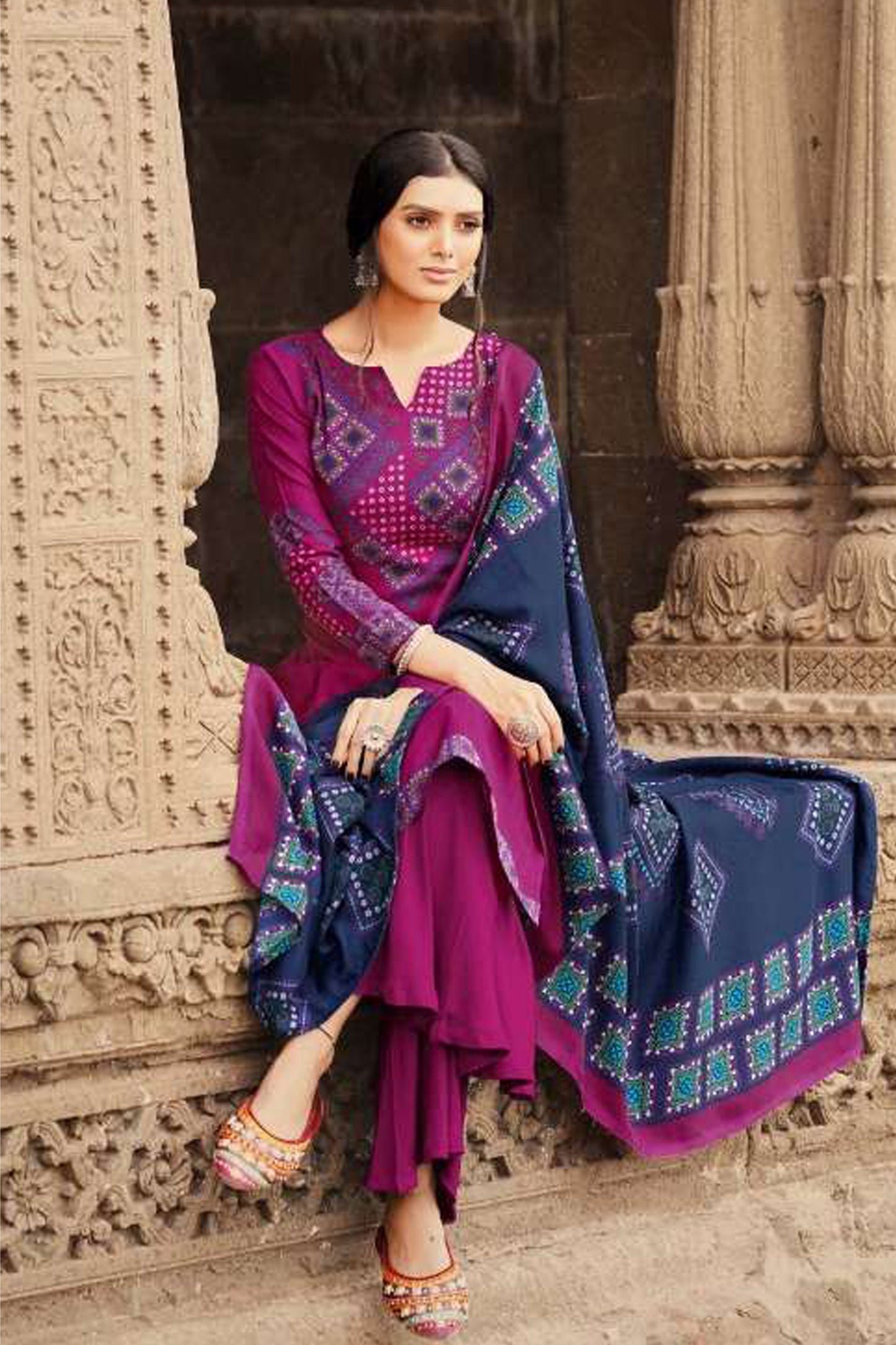Pink colour cotton wear reflects softness and charm – perfect for graceful day functions.
