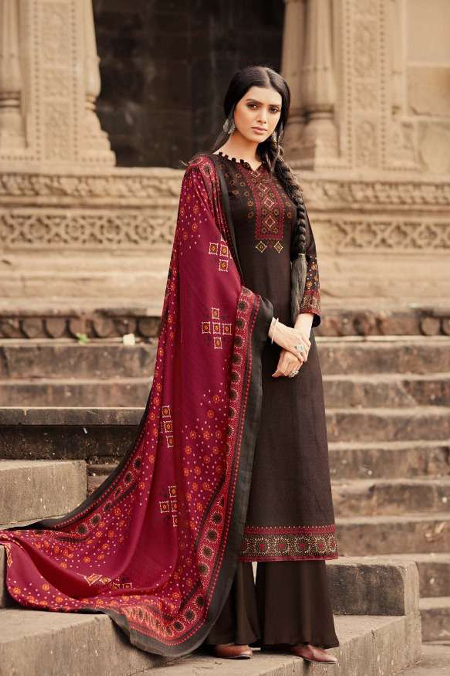 Brown cotton wear speaks tradition and boldness – perfect for weddings and festive nights.