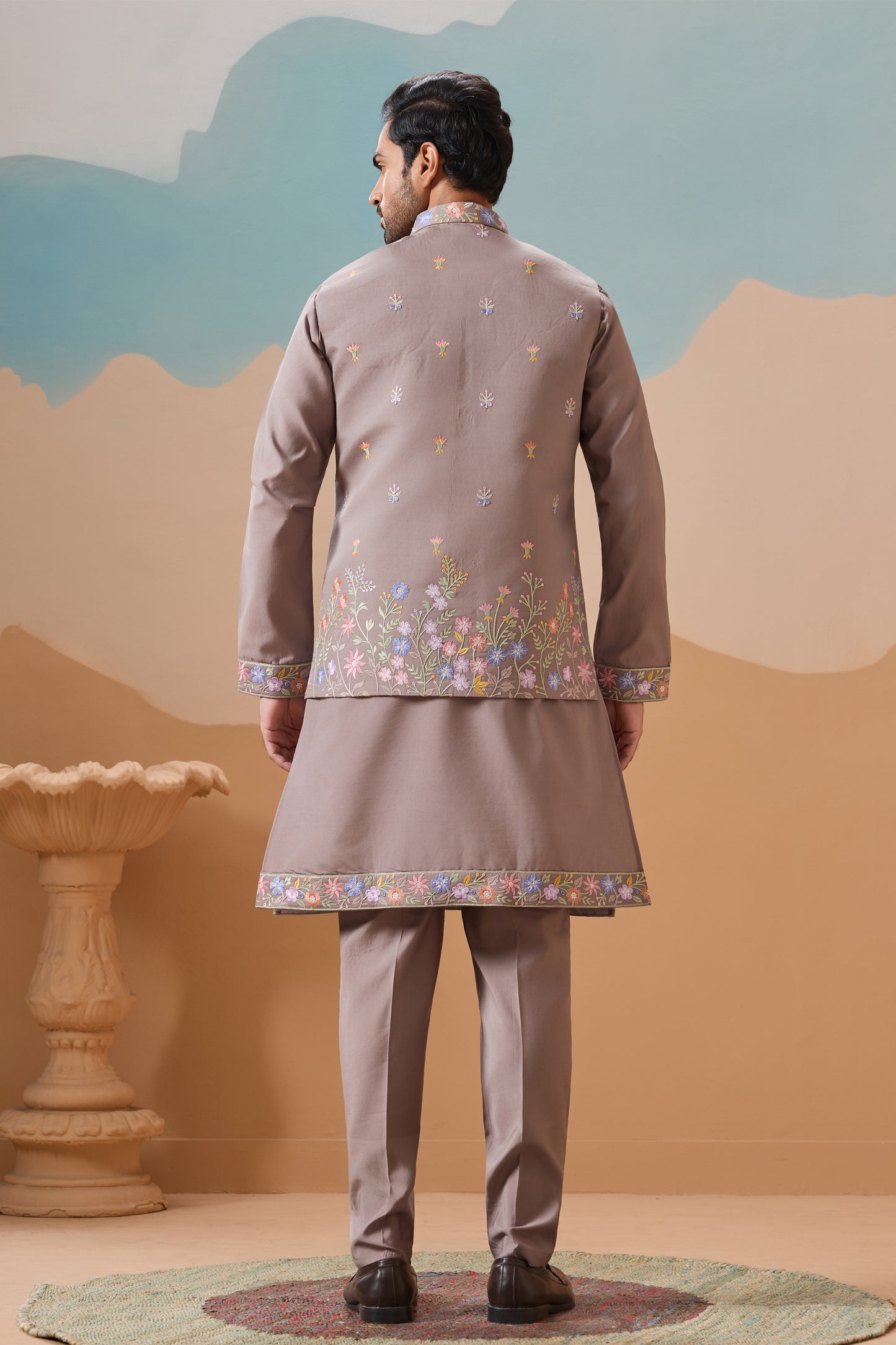 Complete gray men's wedding outfit set with kurta, pant and jacket - Indian ethnic wear
