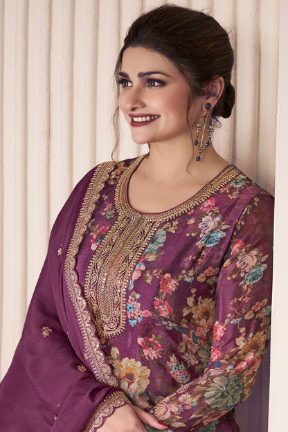Chinon fabric salwar kameez with embroidered detailing