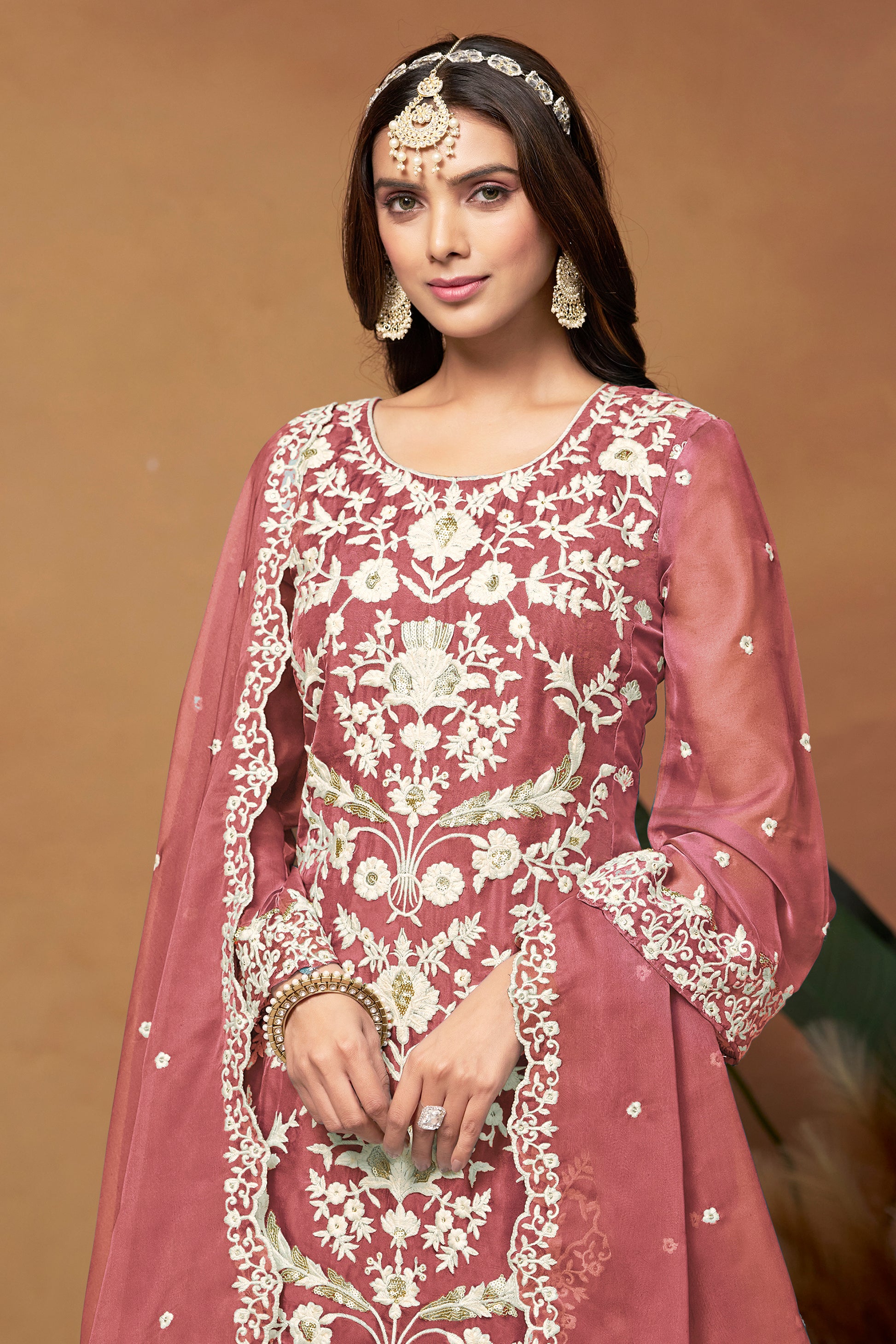Sexy salwar kameez