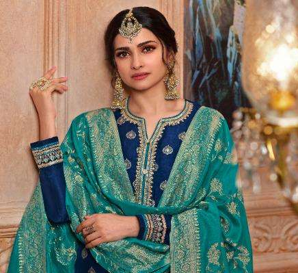 Blue salwar kameez feels calm and confident. Light or dark blue suits any time.
