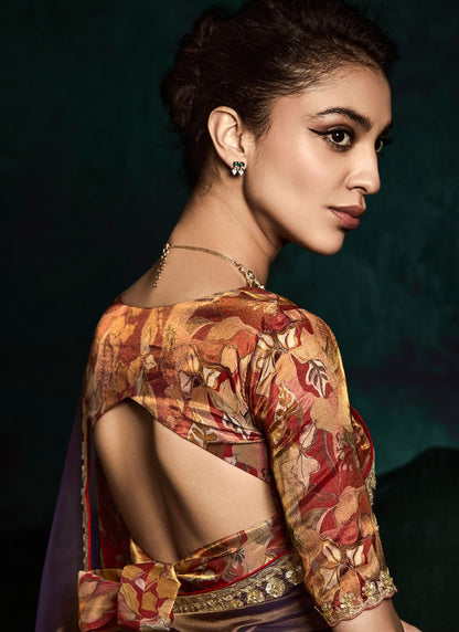 Brown Saree brings earthy elegance – ideal for intimate gatherings and cultural celebrations.
