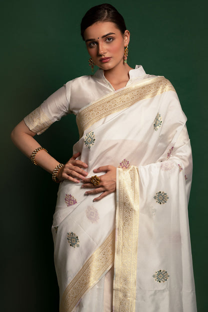 White Saree stands for purity and class – ideal for serene and sacred events.

