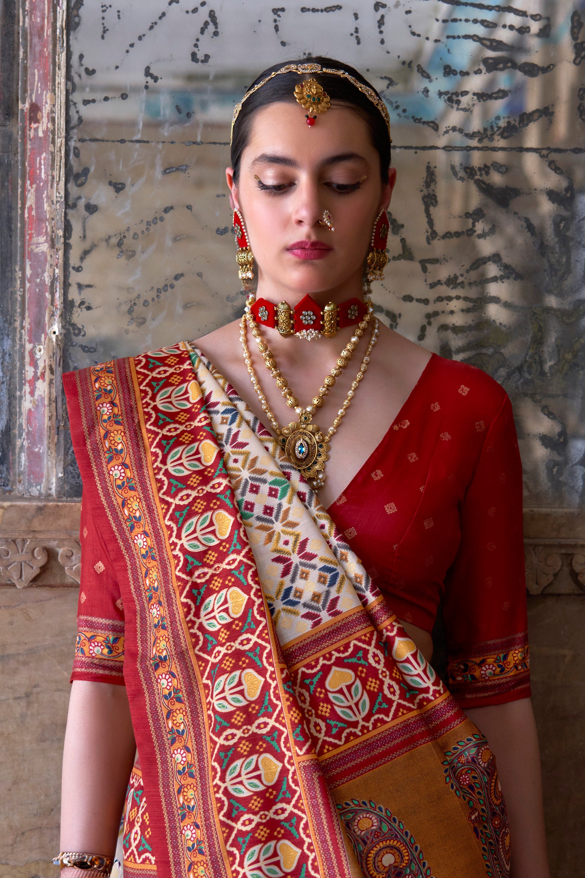 Luxury Embroidered Saree Drape View - Traditional Indian Bridal Saree With Handwork