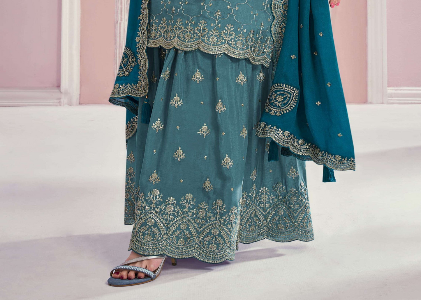 Indian Traditional Look Heavy Embroidered Dress