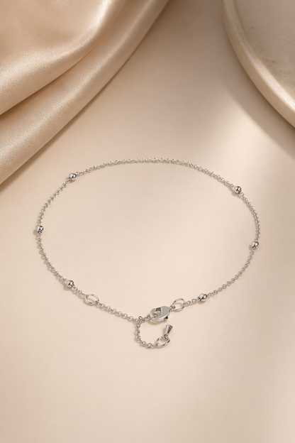 silver chain anklet product display
