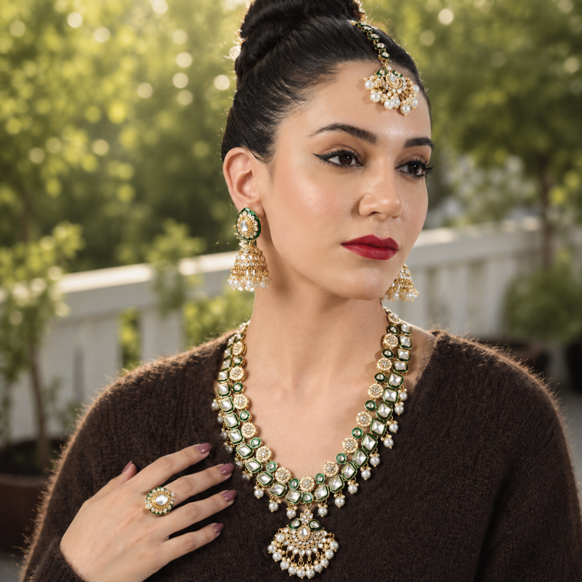 Green pendant beaded necklace set with coordinating earrings
