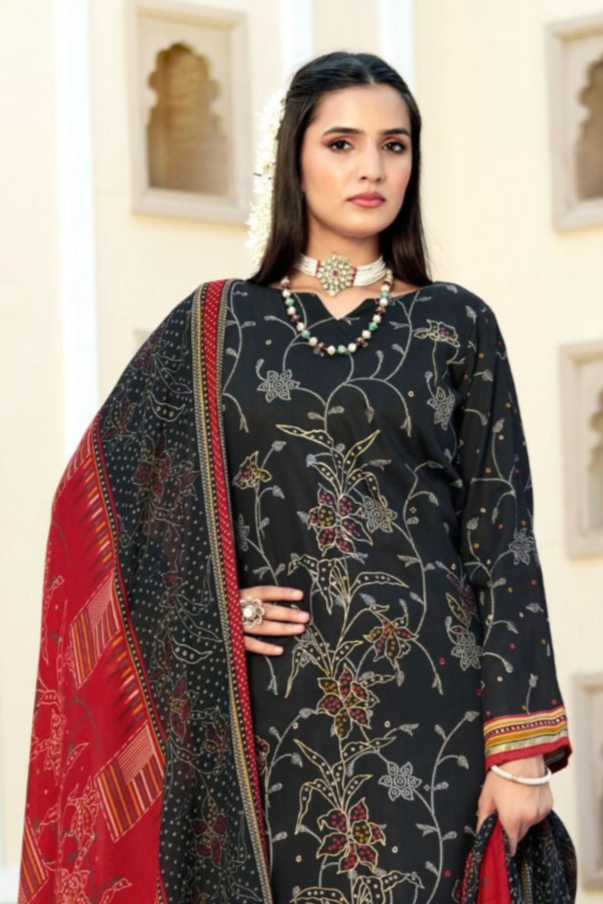 Printed cotton house dress look in black shade