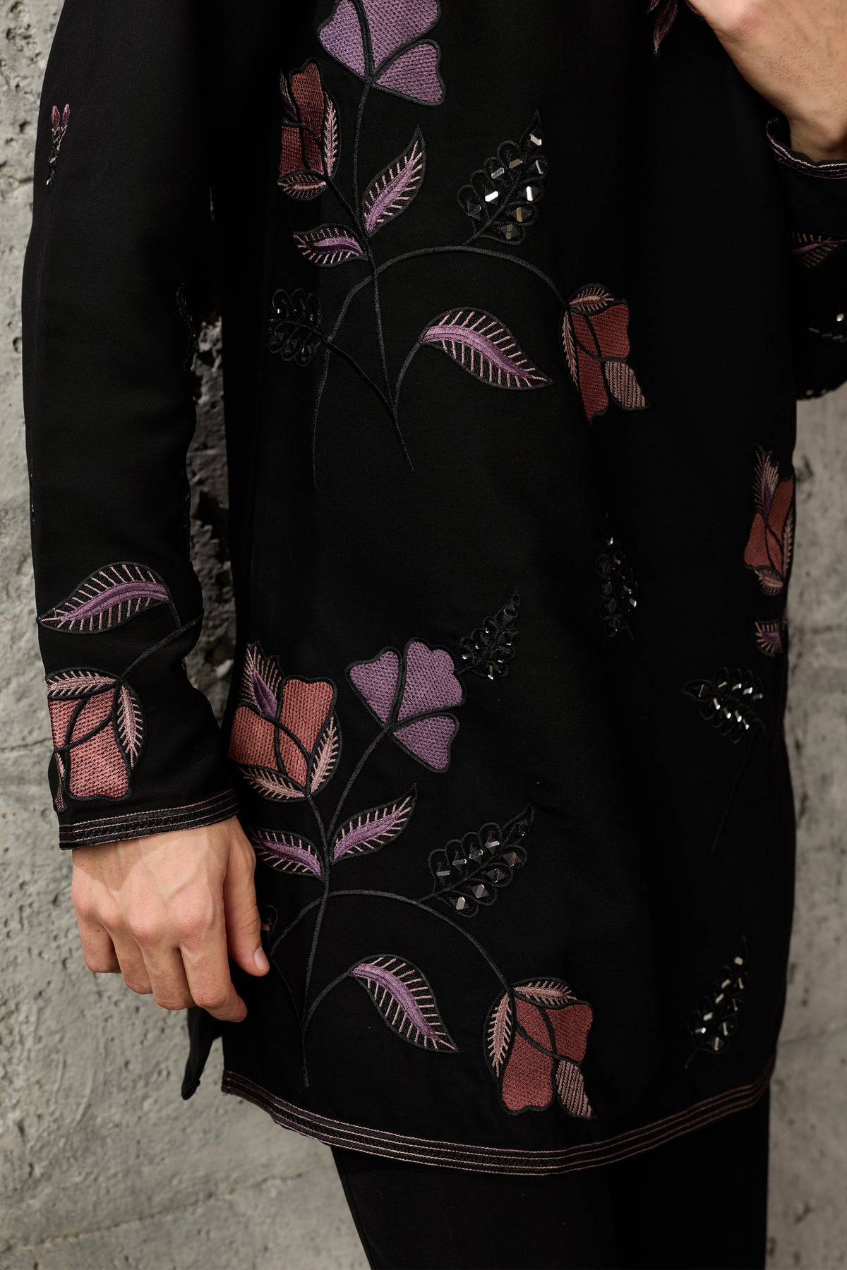 Black kurta pajama set for Eid celebrations