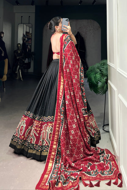 navratri styling black lehenga choli look

