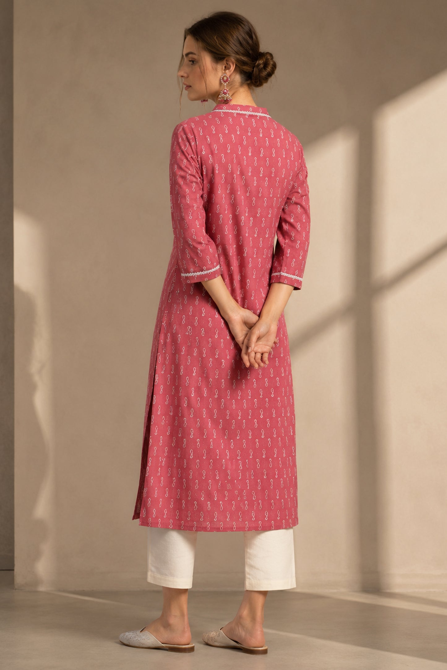 Cotton kurti with ethnic motifs printed all over pattern