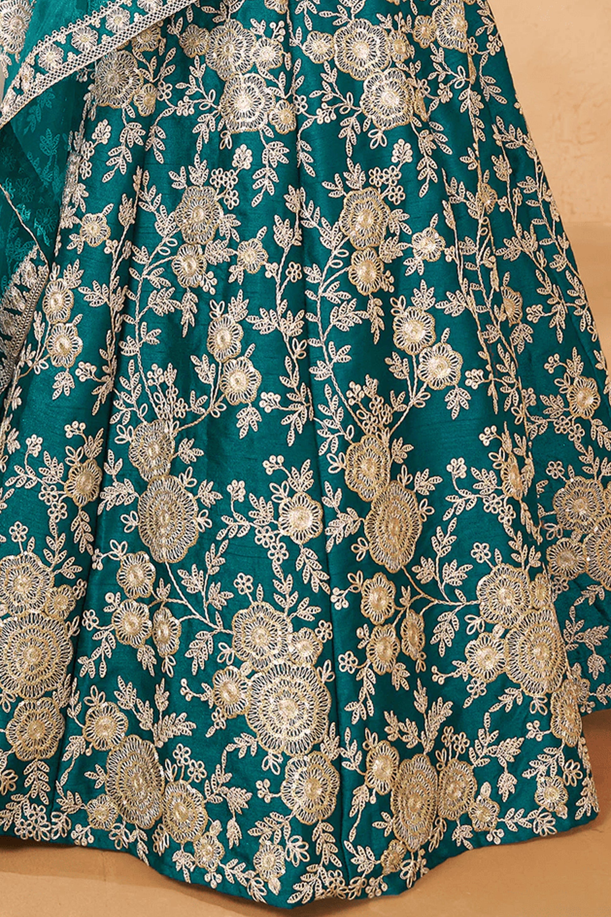 Cyan chaniya choli dupatta embroidery detail