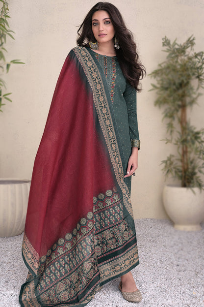 Cotton Wear – Comfort meets tradition in every stitch.