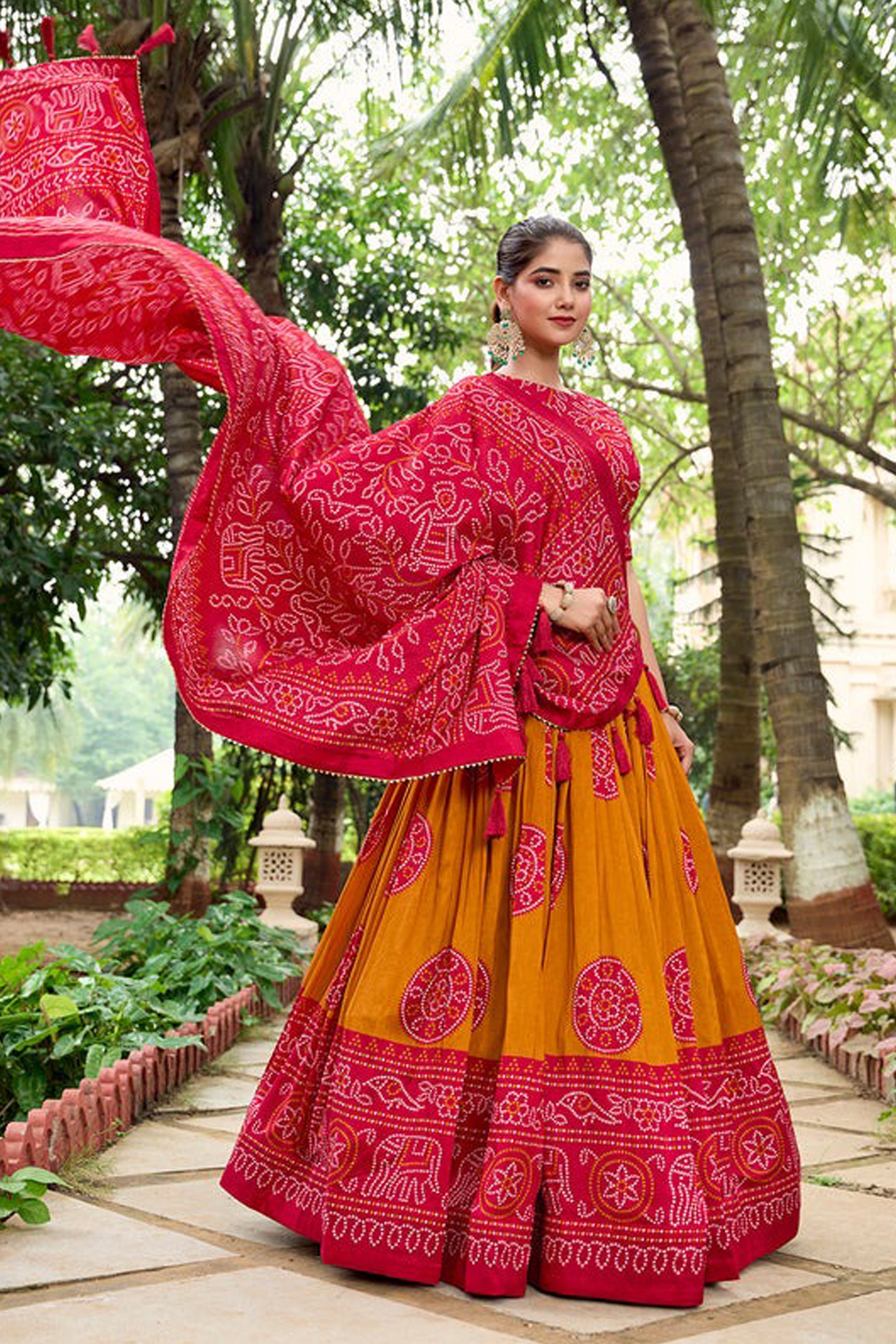 Bandhej printed chaniya choli detailed pattern view