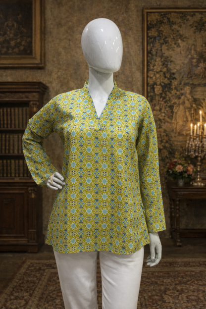 Tunic for women with V neckline detail front
