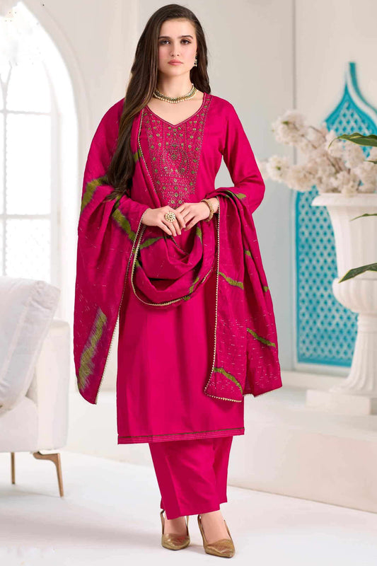 Dusky pink salwar kameezes for festive occasions