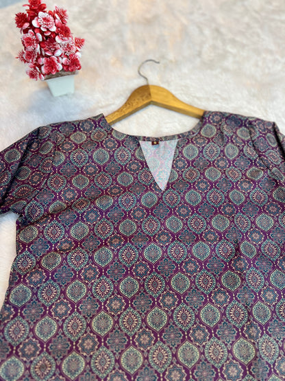 Elegant purple tunic for everyday office wear