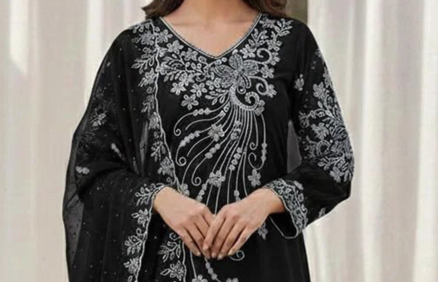 Fashion Palazzo in black with detailed surface work