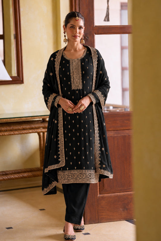 Flowing georgette ethnic wear in black tone