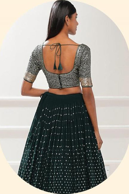 embroidered lehenga skirt detailing with Dori and sequins work
