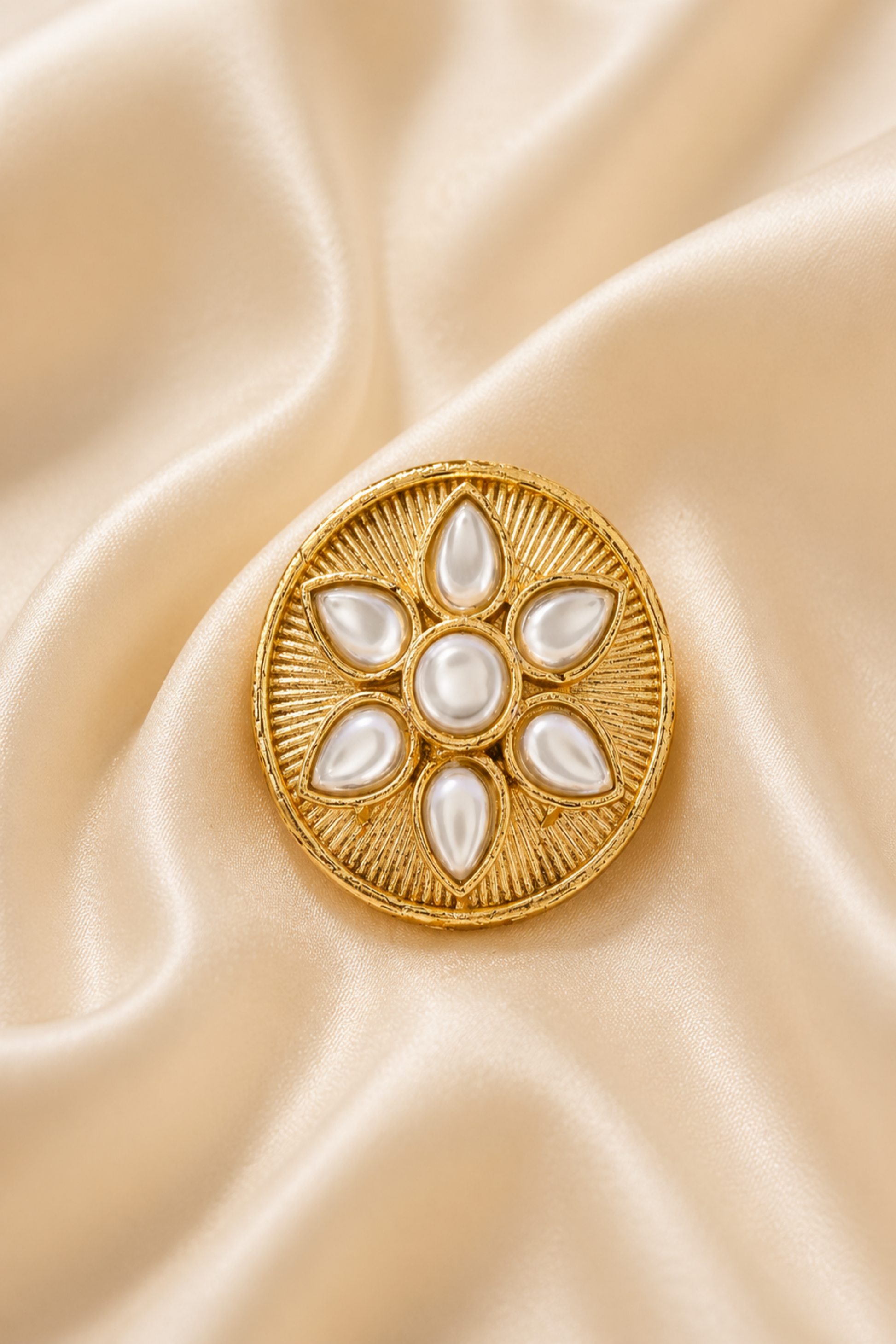 gold tone ring comes with matching jewellery set
