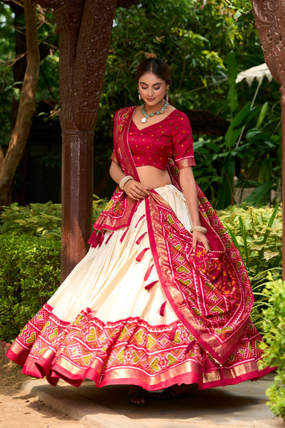 Tussar silk lehenga choli with Bandhej print detail