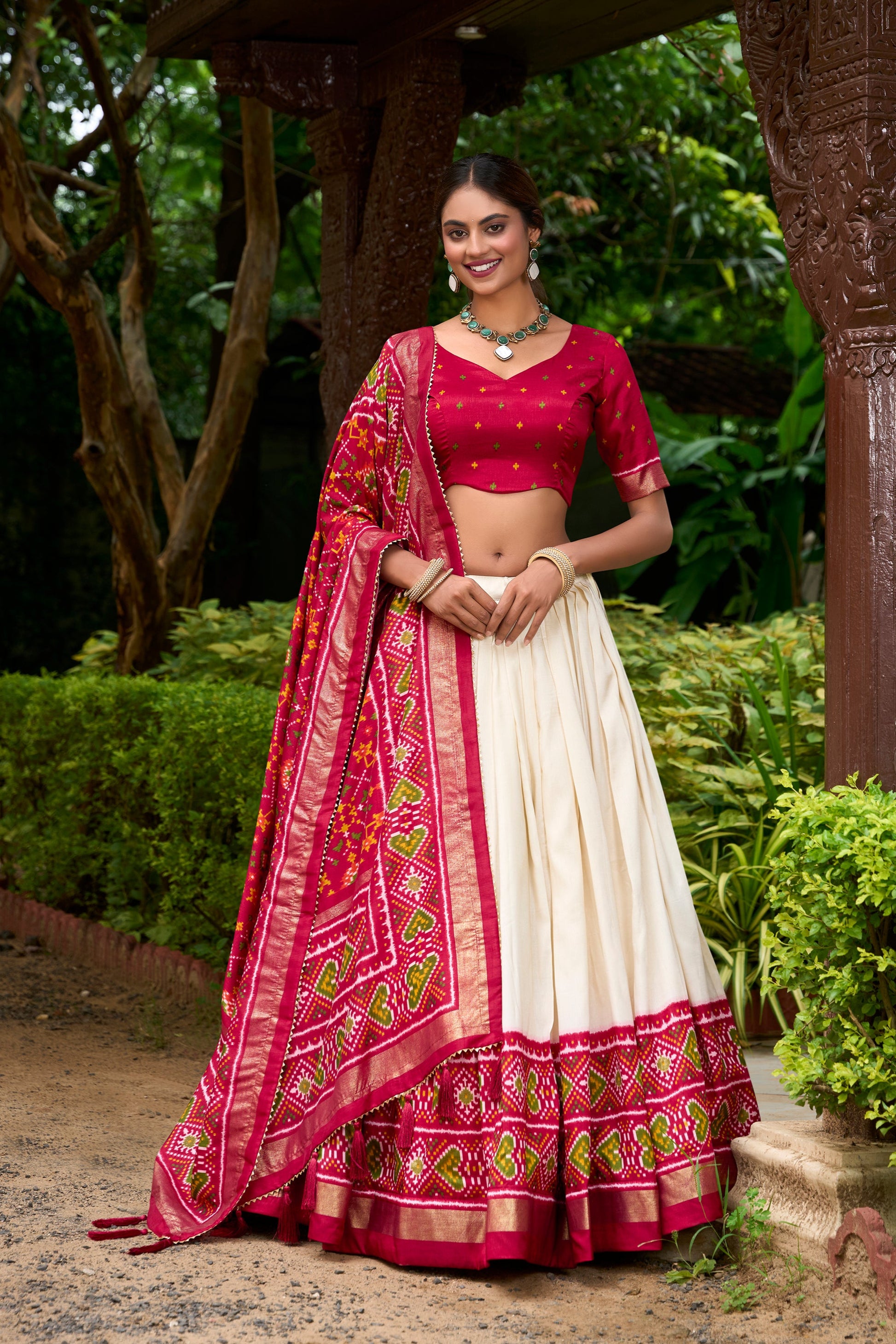 Red indian bridal lehenga for wedding front view