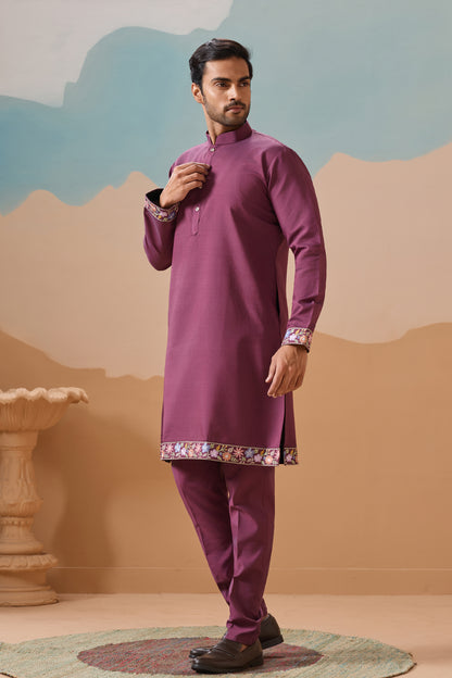 Embroidered Kurta With Rich Pink Ethnic Styling