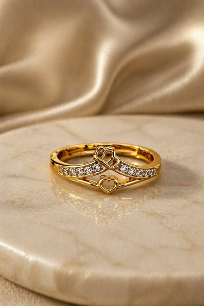 minimal gold ring with cubic zirconia stones
