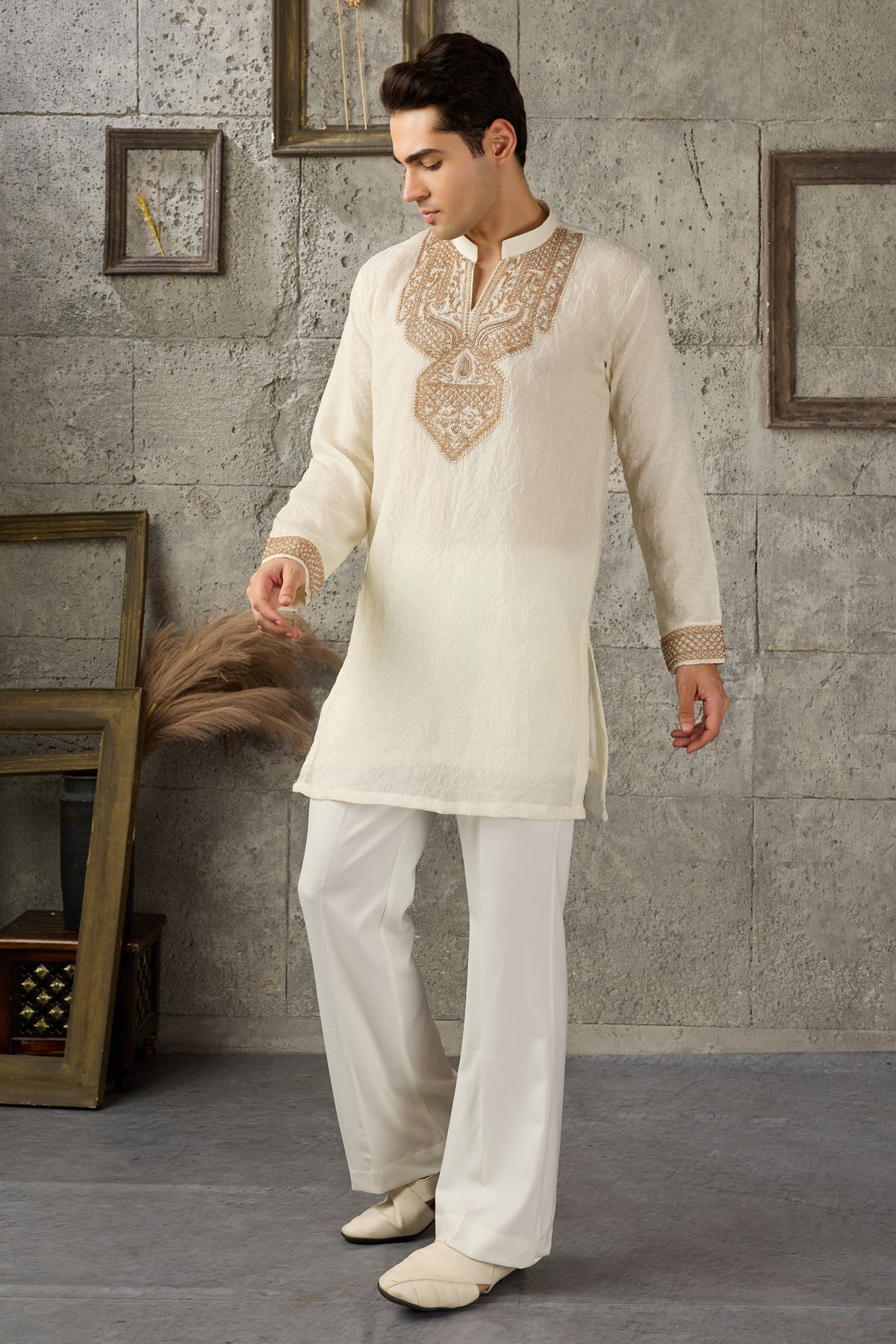 Crush tissue fabric texture on off-white kurta
