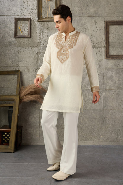 Crush tissue fabric texture on off-white kurta