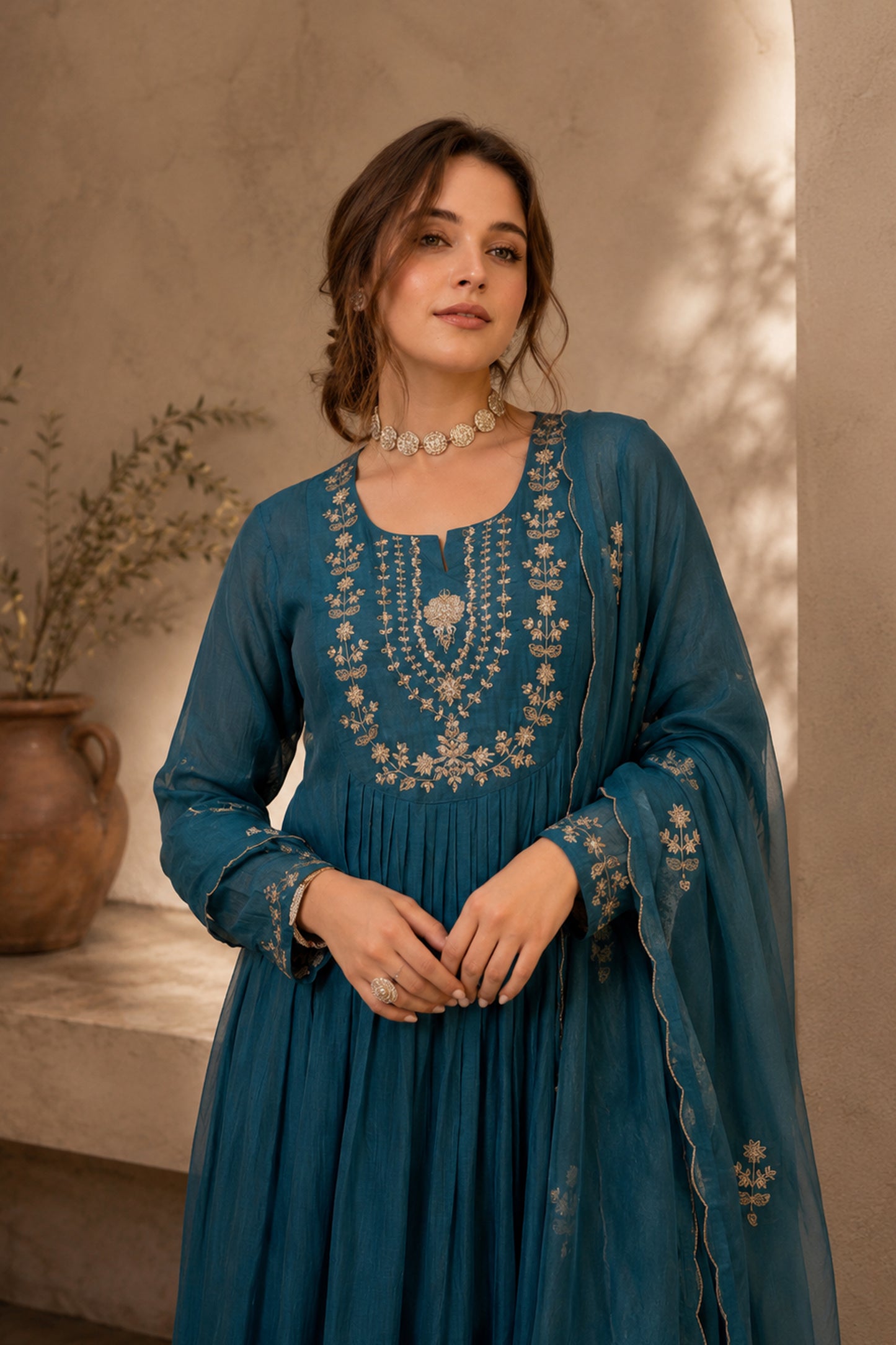 kurta set for women featuring Ethnic Motifs Embroidered work