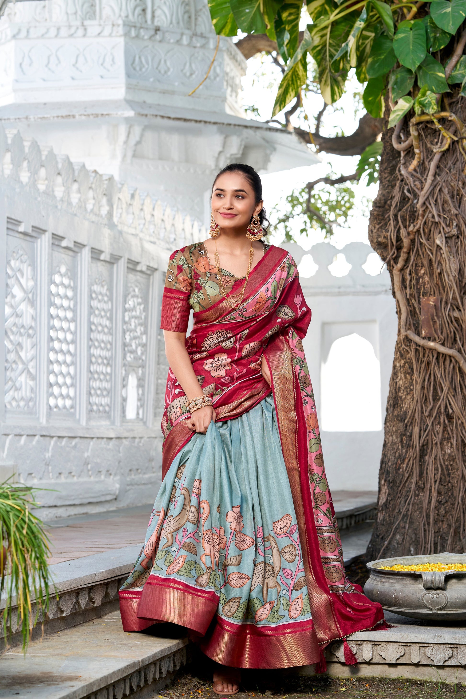 Full ensemble of lehenga choli ghagra with coordinated dupatta