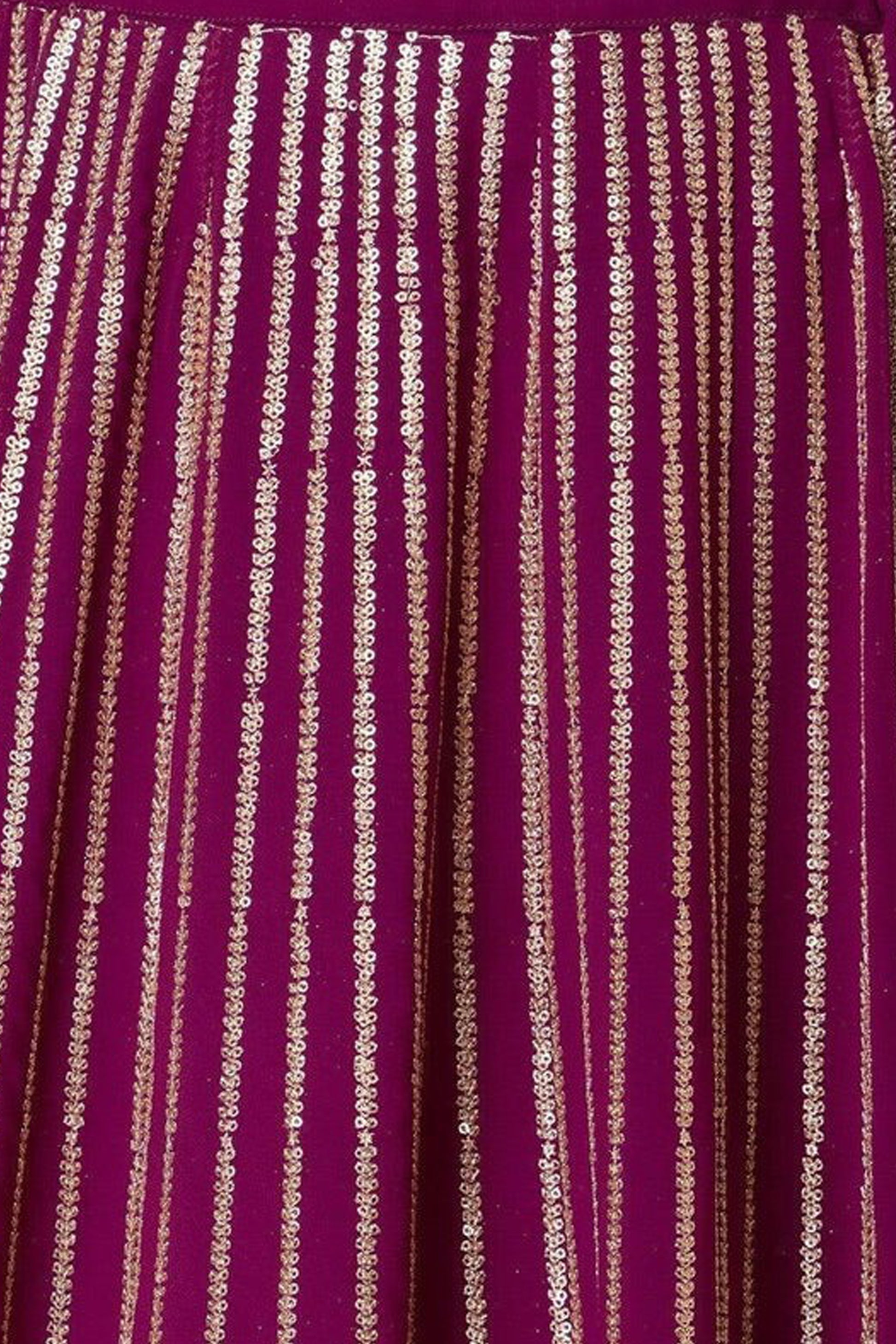 Fabric texture of georgette lehenga in purple shade