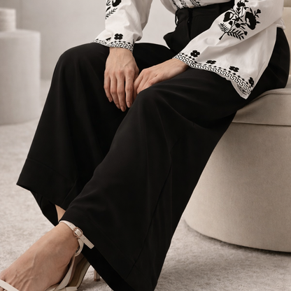 women’s shirt full sleeve detail cuff close up