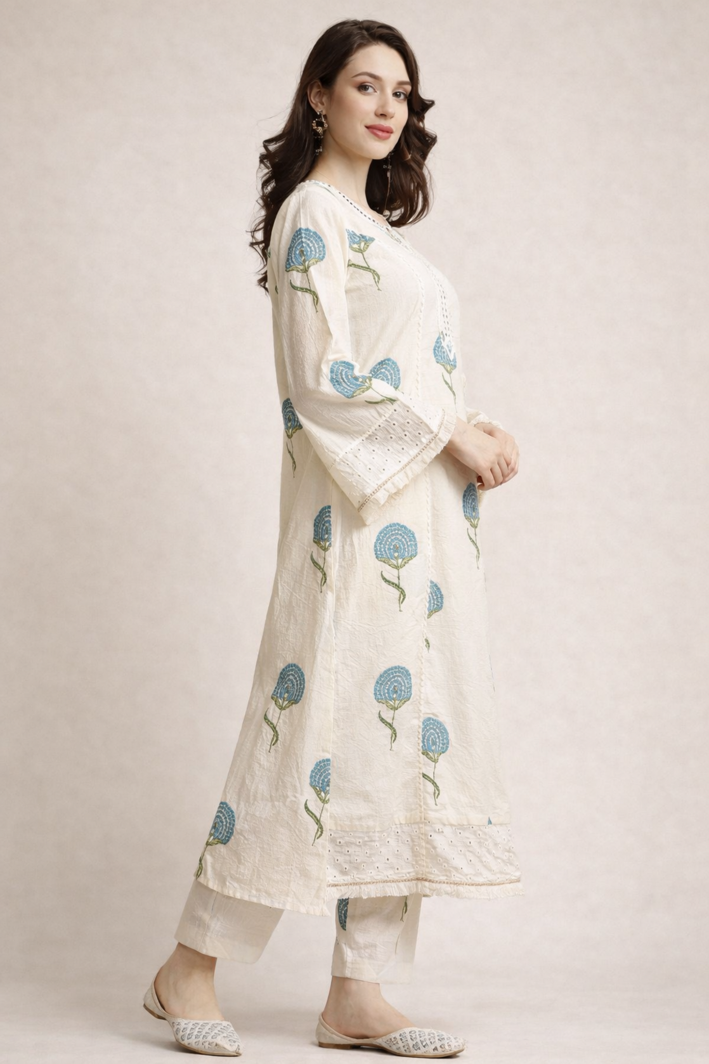 women in kurta casual elegant outfit look