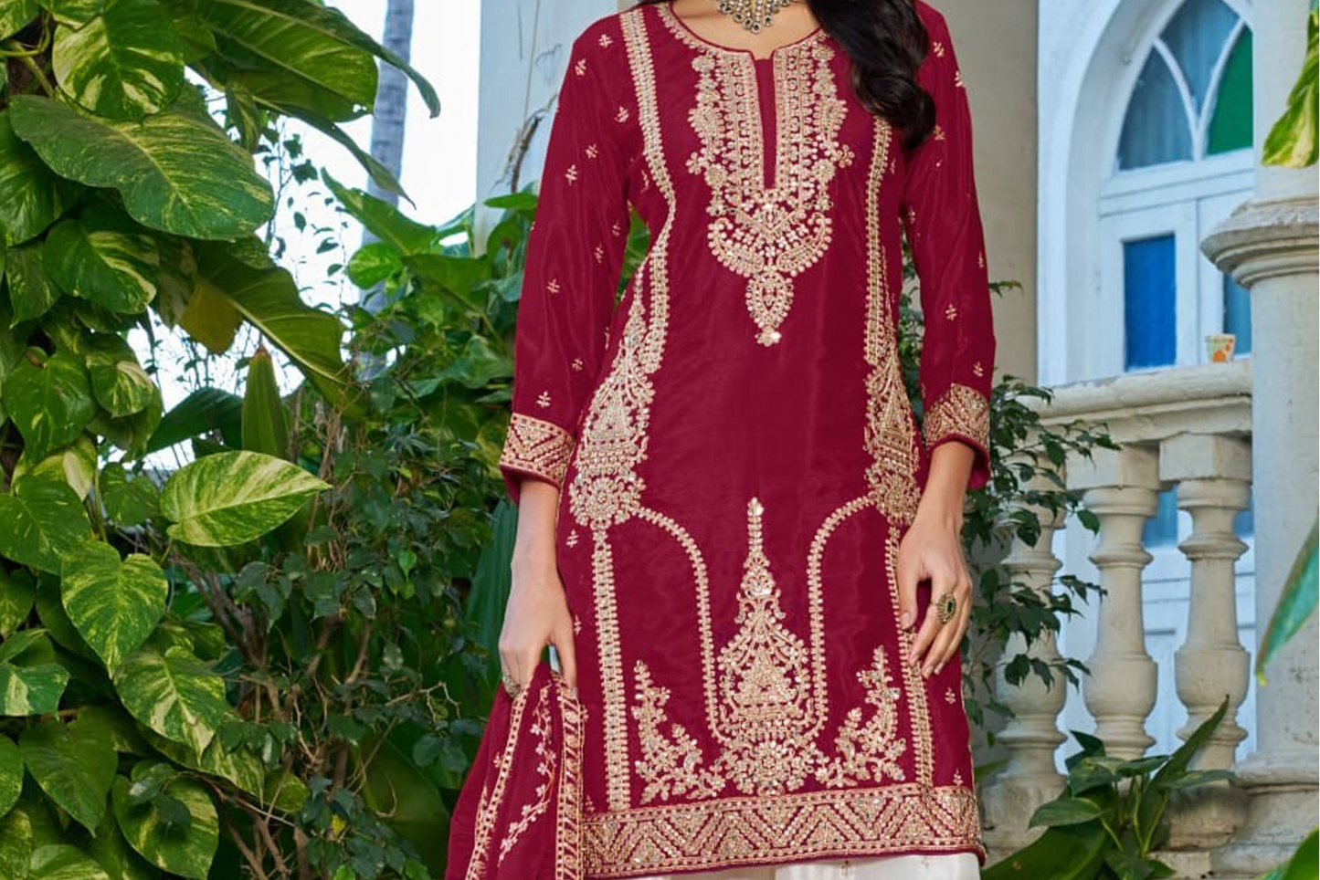 Maroon kurta set featuring Jari and sequence coding dori work