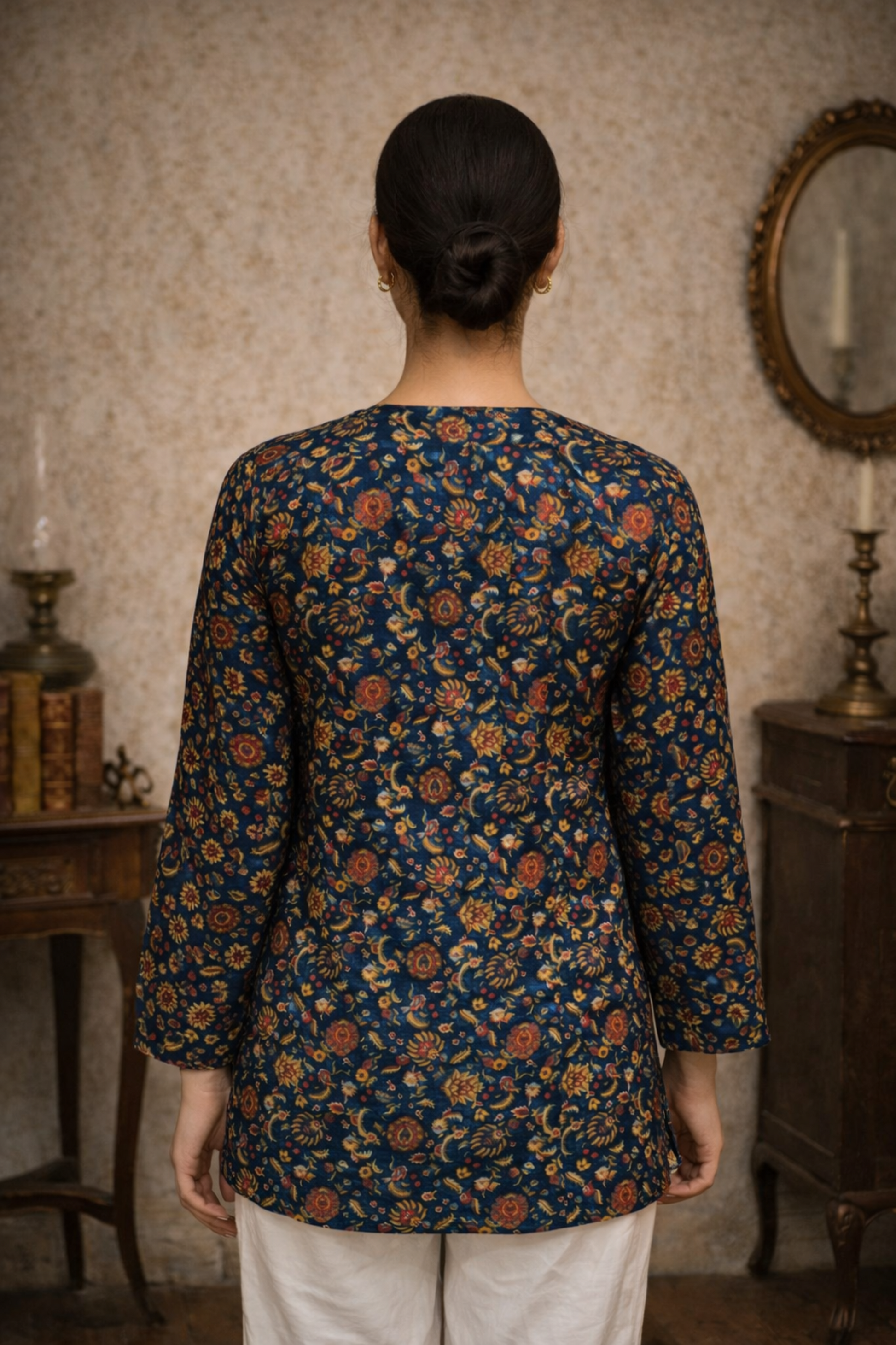 digital printed top detail in teal blue color