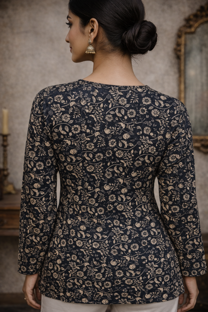 long sleeve detail of women tunics in maslin silk fabric