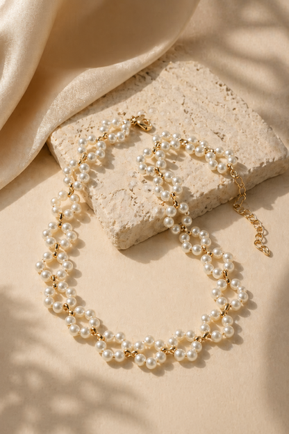 bridal pearl choker necklace detail shot