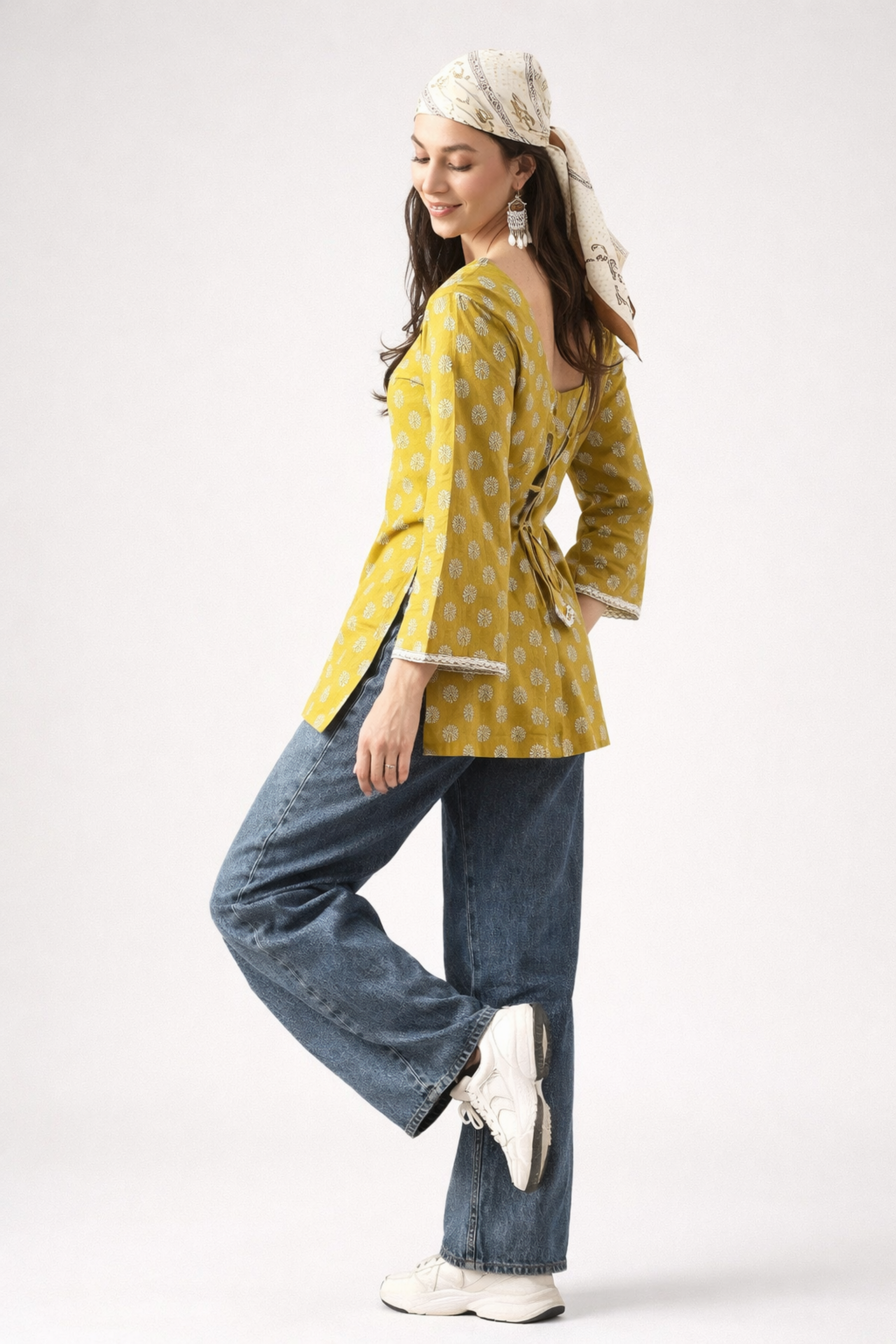 everyday yellow tunic office outfit styling