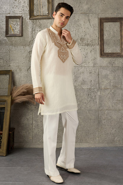 Men’s kurta pajama suit for wedding events