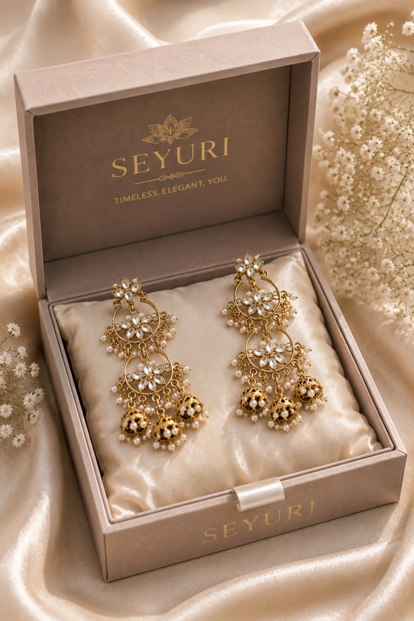 Fashion earrings featuring layered circular silhouette
